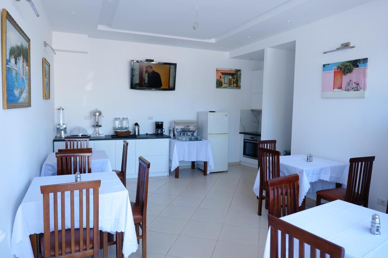 Lumi Hotel Sarande Exterior photo