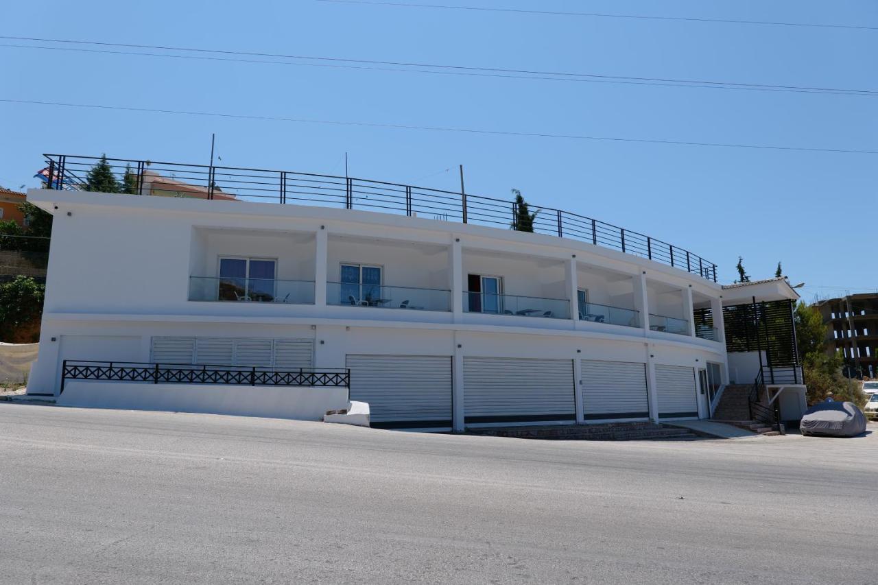 Lumi Hotel Sarande Exterior photo